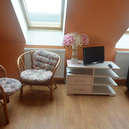 Rodinne Ubytovani - Family Accommodation Kobylice Экстерьер фото