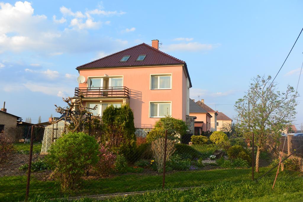 Rodinne Ubytovani - Family Accommodation Kobylice Экстерьер фото
